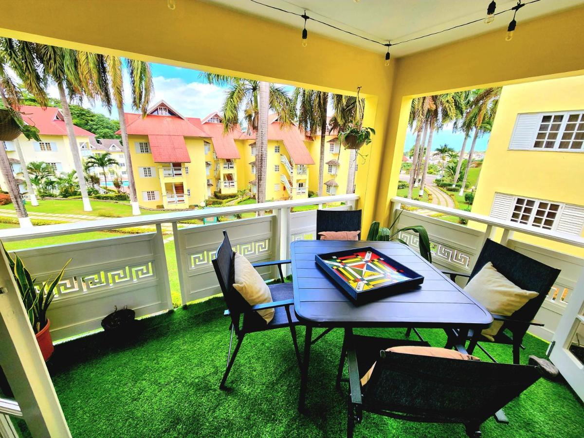 Relax On The Ridge - Ocho Rios Escape Villa Exterior foto