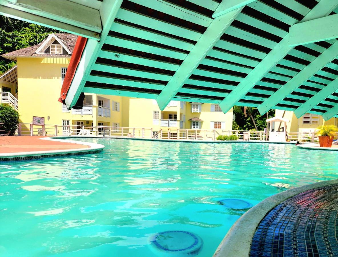 Relax On The Ridge - Ocho Rios Escape Villa Exterior foto